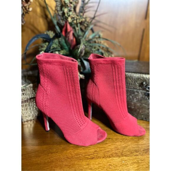 Catherine Malandrino Red Microfiber Peep Toe Boots Booties Size 7 - Picture 1 of 6